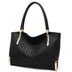 BOLSA FEMININA FOXER FEITA EM COURO GENUÍNO MODELO  ICONIQUE  BLACK