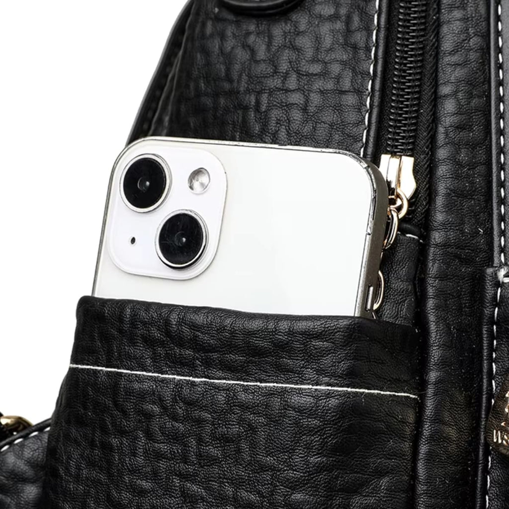 MOCHILA FEMININA PRETA FEITA EM COURO MODELO SERENA BLACK