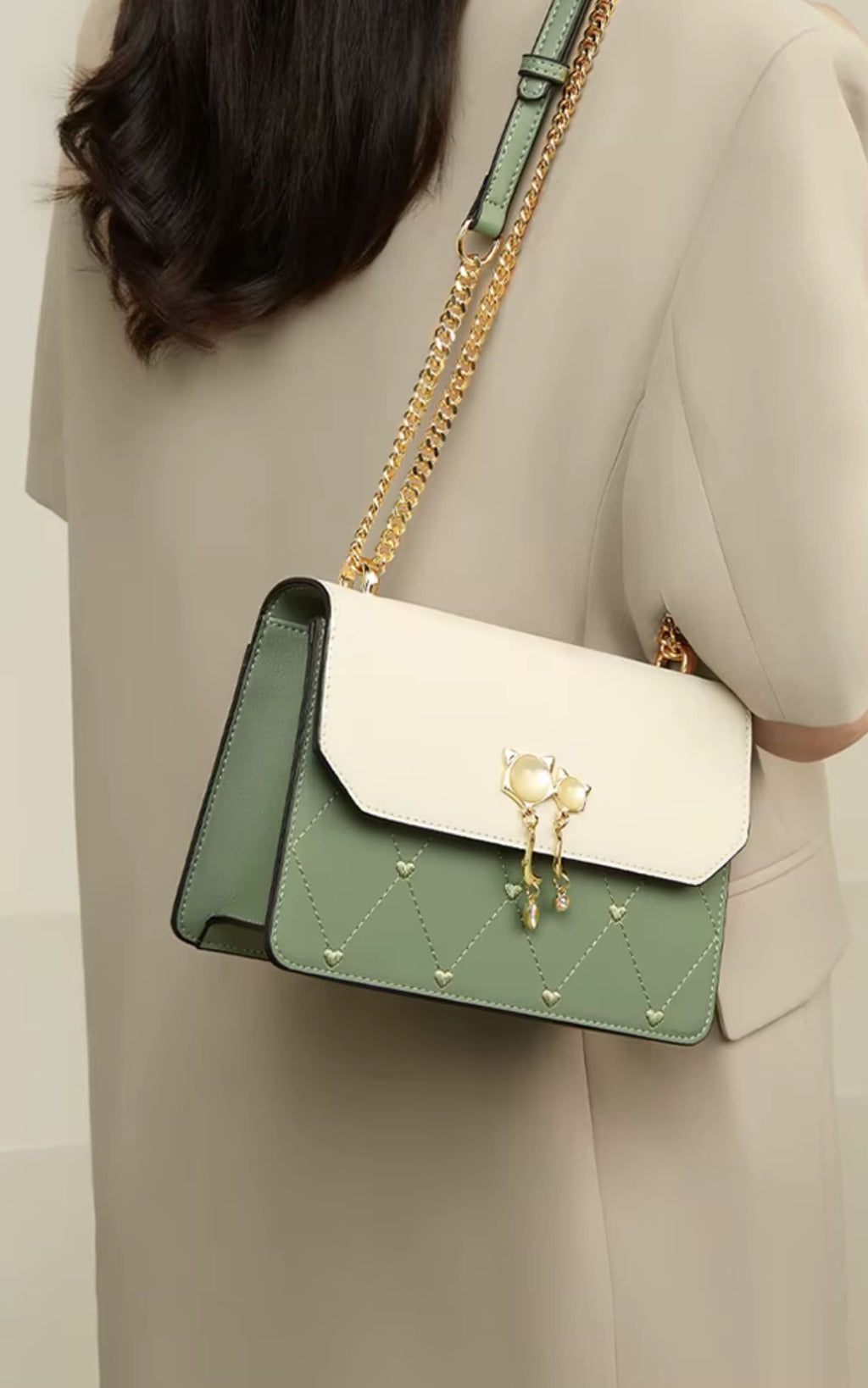 BOLSA FEMININA FOXER FEITAM EM COURO REFINADO MODELO BELLA DUO CHARM