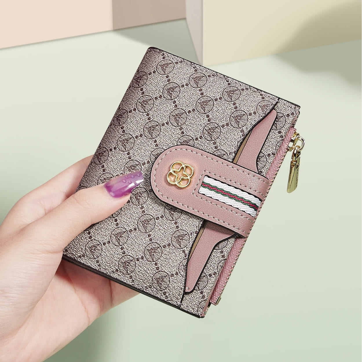 CARTEIRA FEMININA  EM COURO  MODELO BELLA D' ROYALE -LINHA WILLIAM POLO