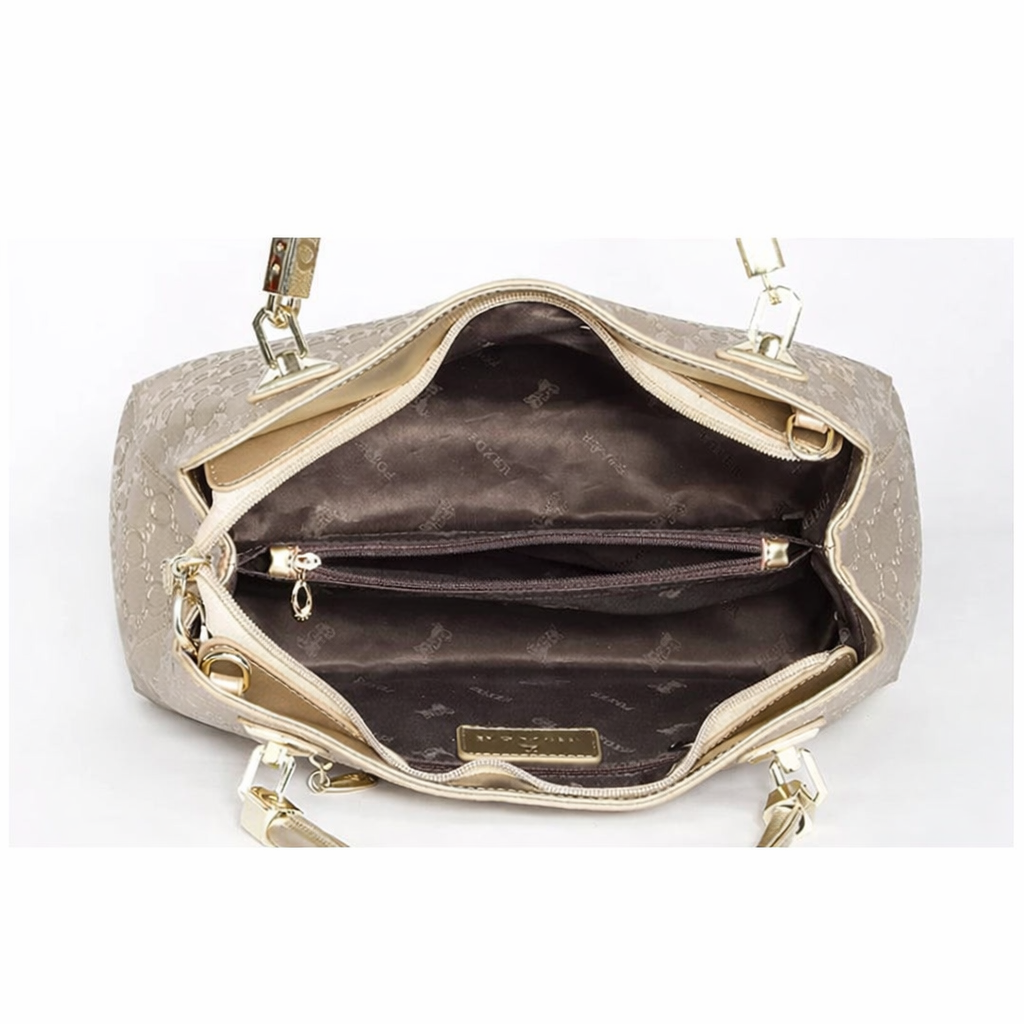 Interior da bolsa feminina FOXER Alma Golden com forro têxtil