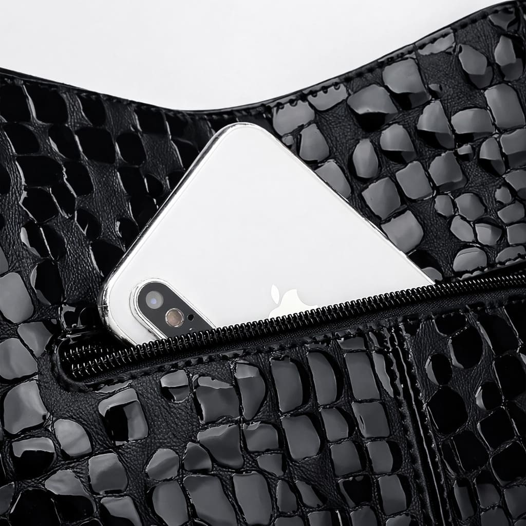 Bolsa Feminina  Grande Preta Feita Em Couro Refinado Modelo Foxer Royale Black