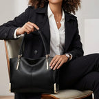 BOLSA FEMININA FOXER FEITA EM COURO GENUÍNO  MODELO VELLUTO BLACK