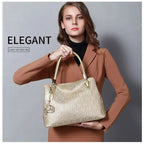 BOLSA FEMININA FOXER TRANVERSAL FEITA EM  COURO GENUÍNO MODELO ALMA GOLDEN