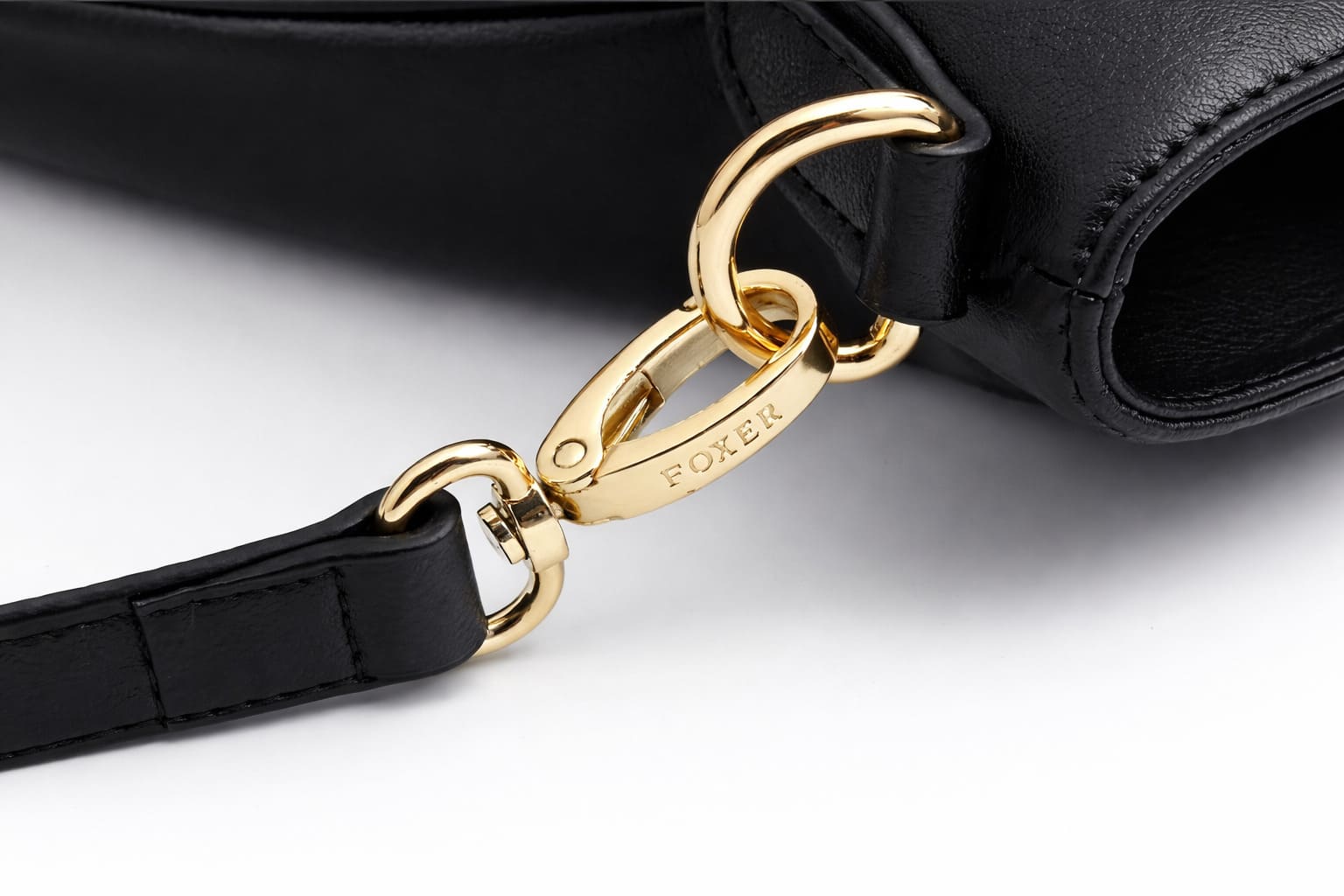 Bolsa Feminina Grande Preta Feita Em Couro Modelo Foxer Vallée Black