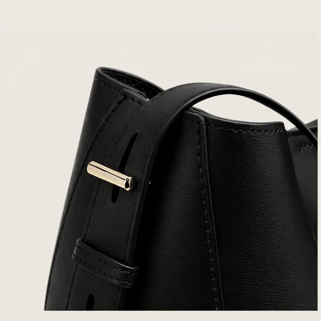 BOLSA FEMININA EM COURO  FOXER MODELO VALENCIA BLACK