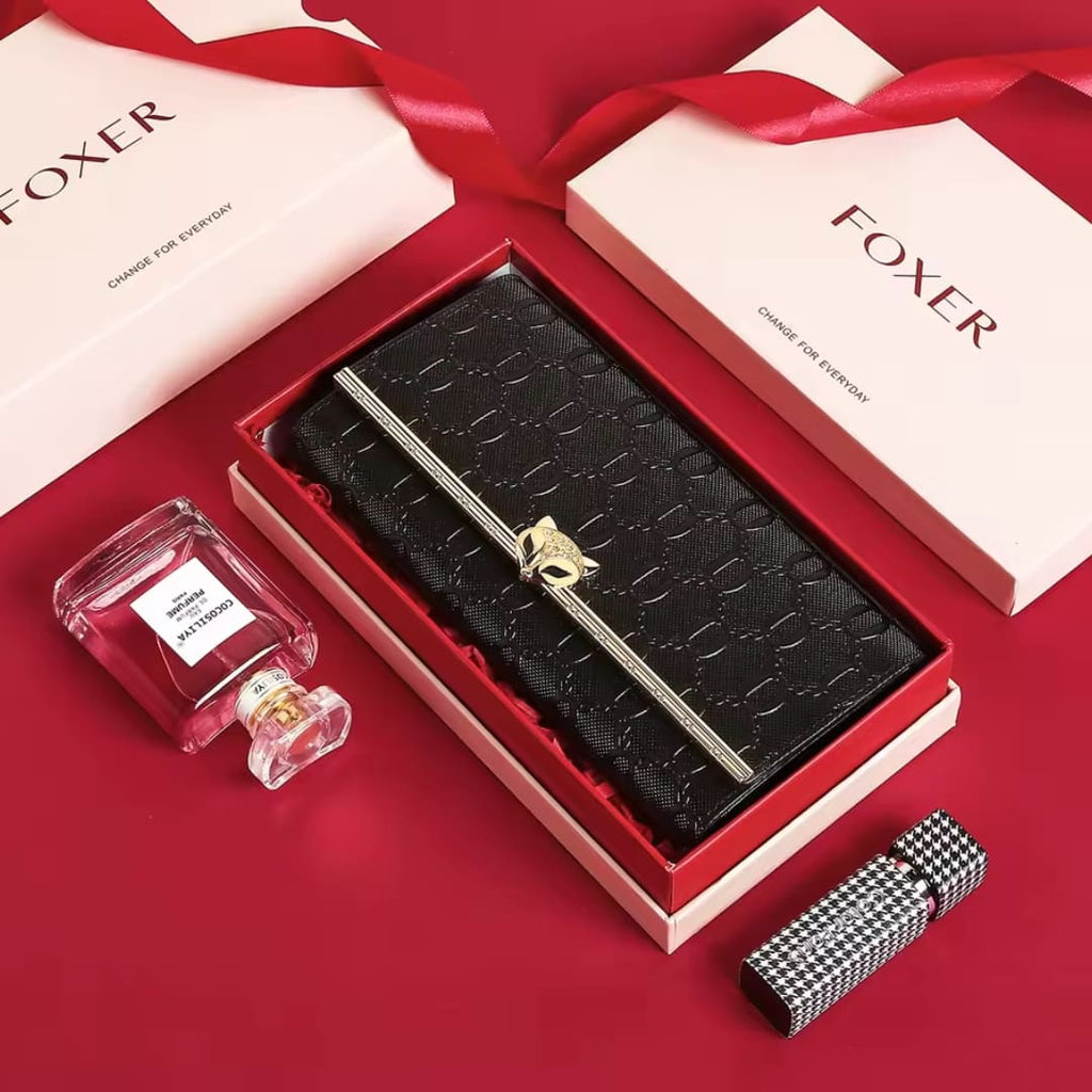 CARTEIRA FEMININA LONGA FOXER FEITA EM COURO GENUÍNO MODELO SÉLUNE BLACK