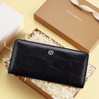 CARTEIRA FEMININA FEITA EM COURO GENUÍNO MODELO  RIVOLÉE – LINHA  WILLIAM POLO