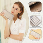 CARTEIRA FEMININA LONGA FOXER FEITA EM CORO REFINADO MODELO MADELEINE