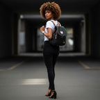 MOCHILA FEMININA FEITA EM COURO REFINADO  MODELO SERENA MICKEY LINHA PREMIUM