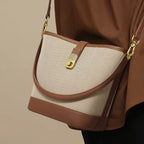 BOLSA FEMININA FOXER FEITA EM COURO MODELO SAINT HONORÉ